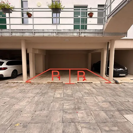 Iconic Historic 3br - Balcony, Wifi & Netflix Klosterneuburg