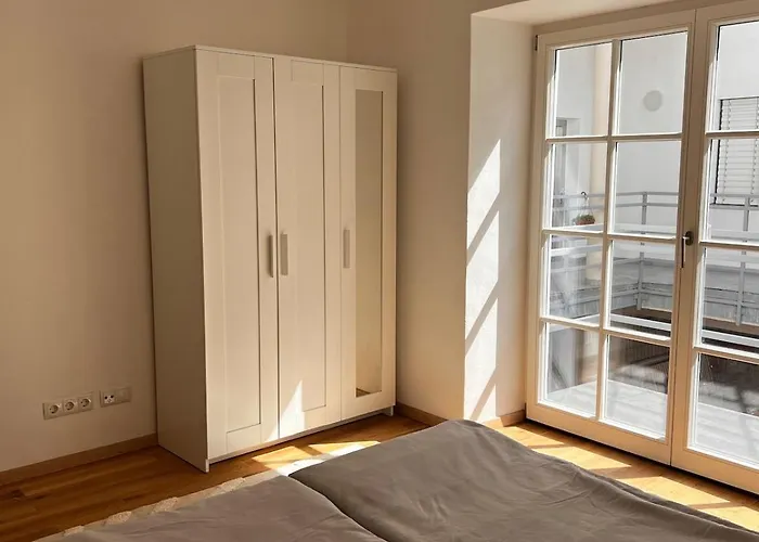 Appartamento Iconic Historic 3br - Balcony, Wifi & Netflix *