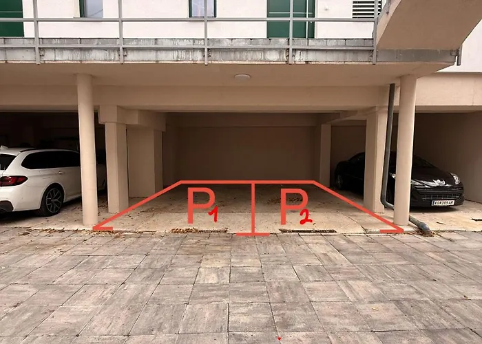 Iconic Historic 3br - Balcony, Wifi & Netflix Klosterneuburg